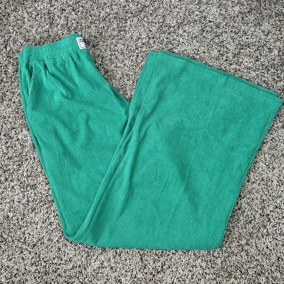 Green Corduroy Straight-Fit Pants, Size M - Picture 1 of 5